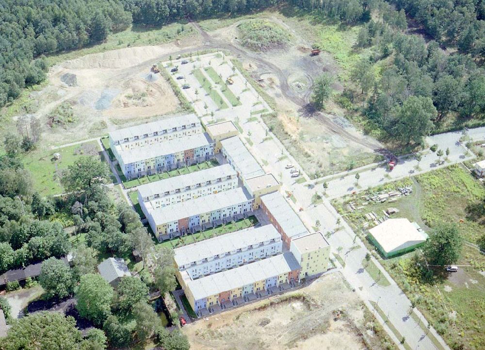 Dresden - Klotsche aus der Vogelperspektive: Wohnpark Am Königswald an der Königsbrücker Landstraße in Dresden-Klotsche.