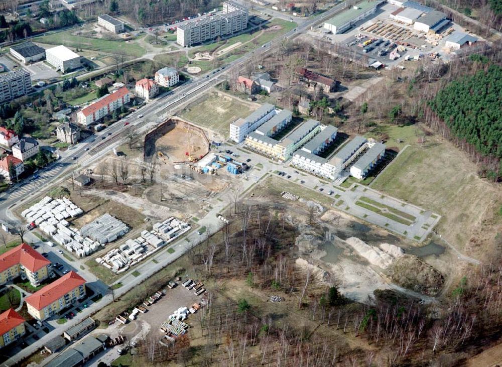 Luftaufnahme Dresden - Klotsche - Wohnpark Am Königswald an der Königsbrücker Landstraße in Dresden-Klotsche.