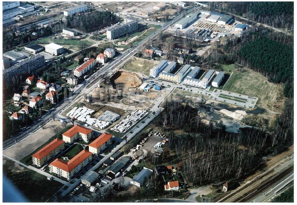 Dresden - Klotsche von oben - Wohnpark Am Königswald an der Königsbrücker Landstraße in Dresden-Klotsche.