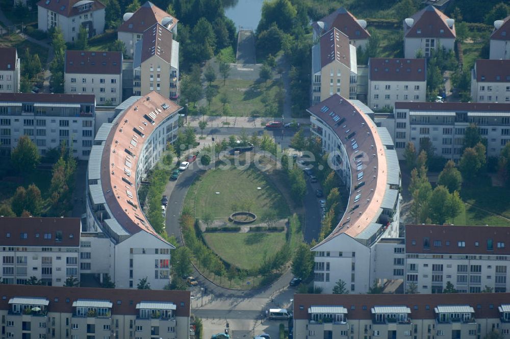 Berlin aus der Vogelperspektive: Wohnsiedlung Berlin Karow-Nord südlich der Autobahn A10 / E65