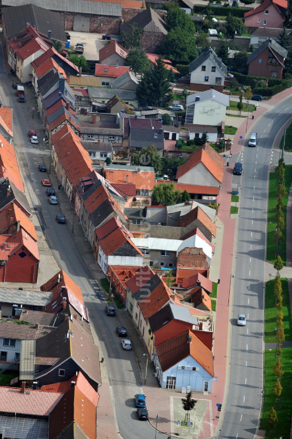 Luftaufnahme Kelbra - Wohnsiedlung aus Fachwerkhäusern in der Innenstadt von Kelbra in Sachsen-Anhalt