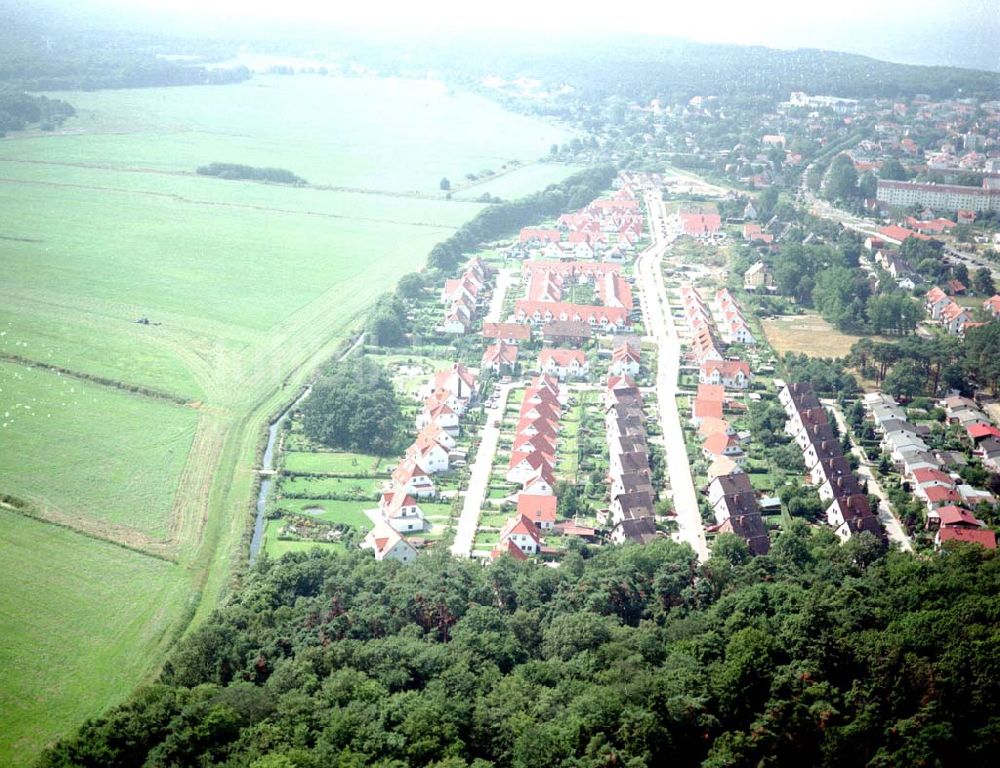 Graal Müritz von oben - Wohnsiedlung der HAWO GmbH im Seeheilbad Graal-Müritz in Mecklenburg - Vorpommern.