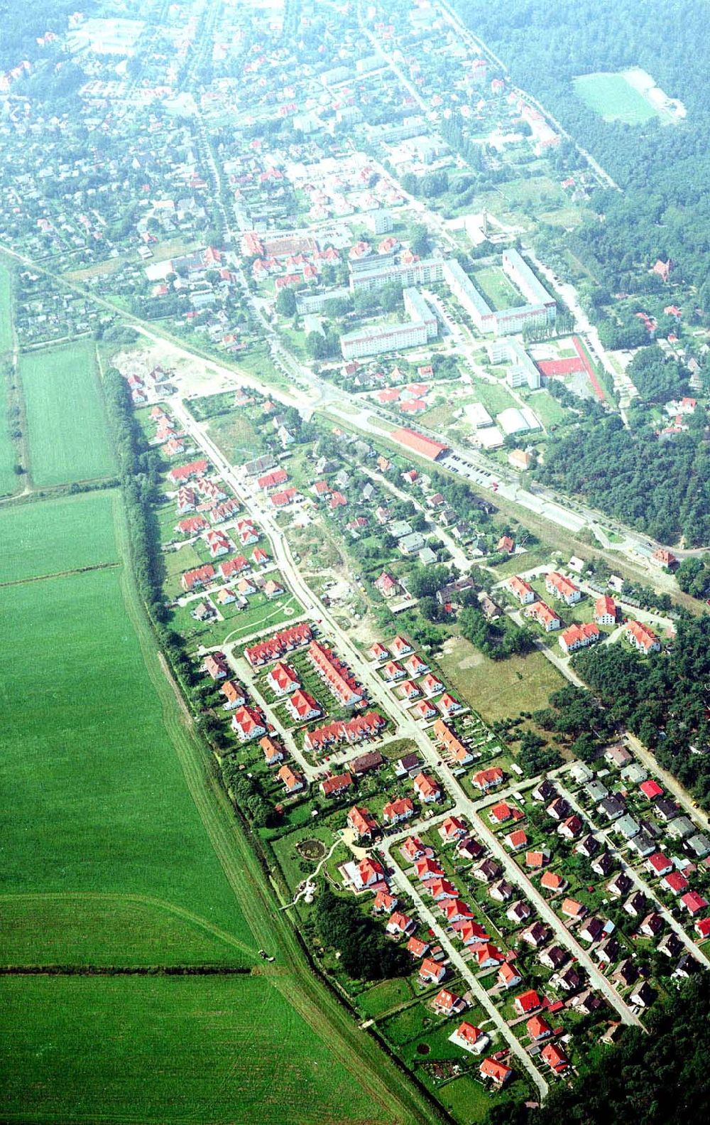 Graal Müritz von oben - Wohnsiedlung der HAWO GmbH im Seeheilbad Graal-Müritz in Mecklenburg - Vorpommern.