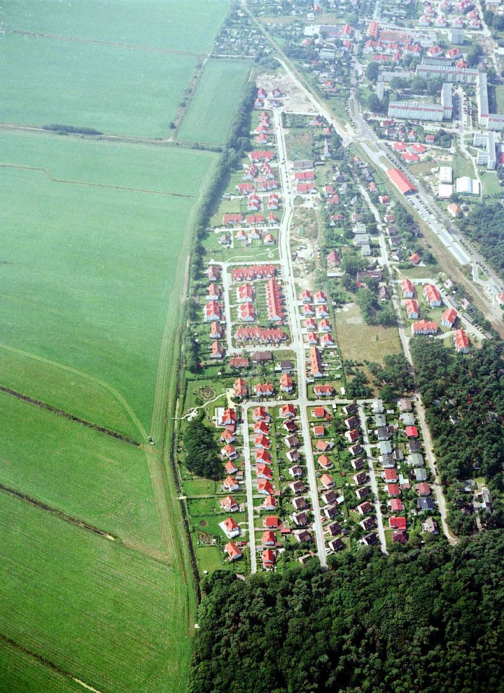 Graal Müritz aus der Vogelperspektive: Wohnsiedlung der HAWO GmbH im Seeheilbad Graal-Müritz in Mecklenburg - Vorpommern.