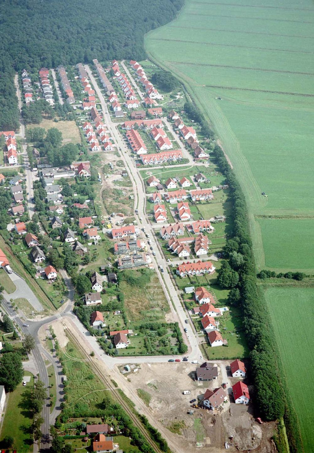 Graal Müritz aus der Vogelperspektive: Wohnsiedlung der HAWO GmbH im Seeheilbad Graal-Müritz in Mecklenburg - Vorpommern.