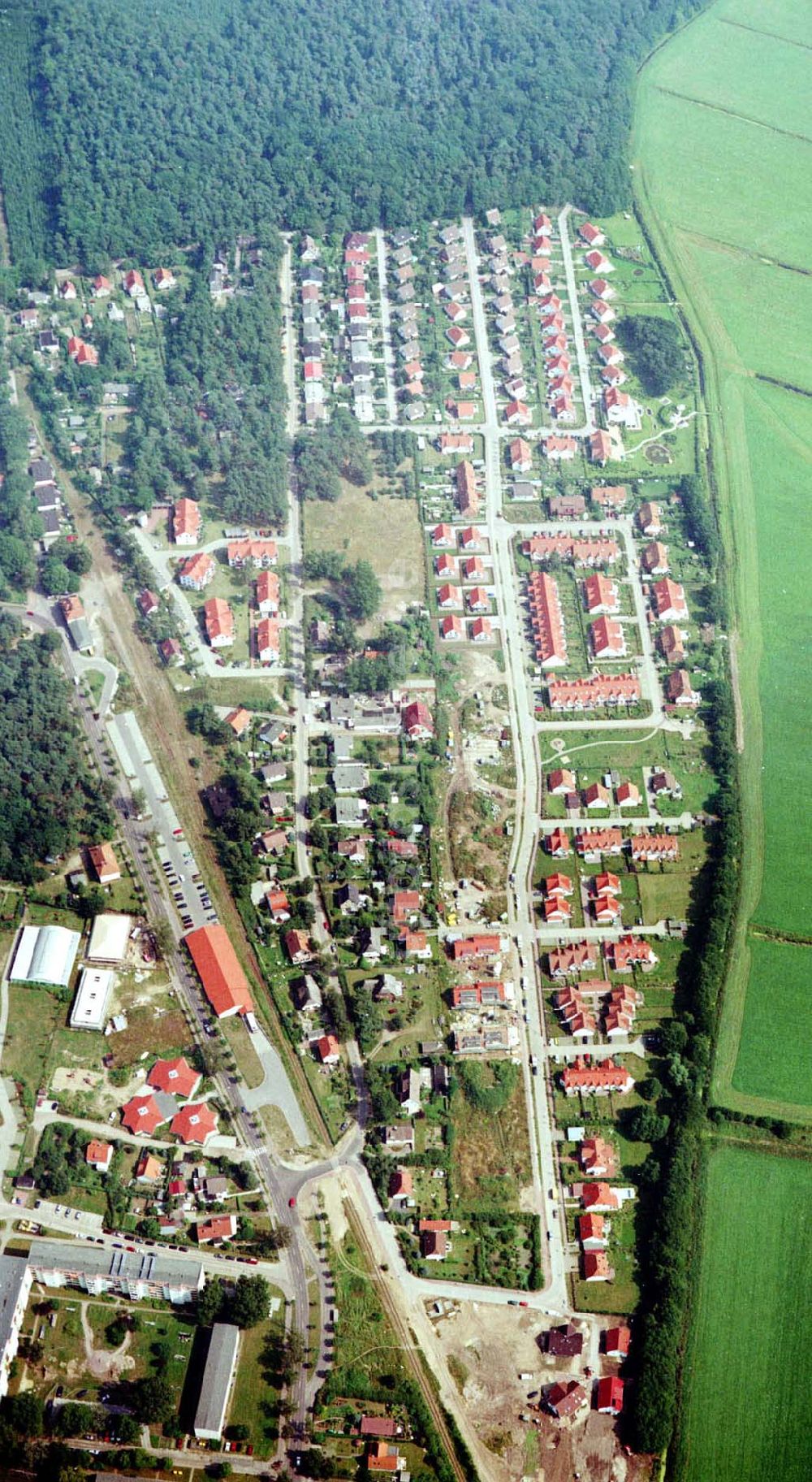 Graal Müritz von oben - Wohnsiedlung der HAWO GmbH im Seeheilbad Graal-Müritz in Mecklenburg - Vorpommern.