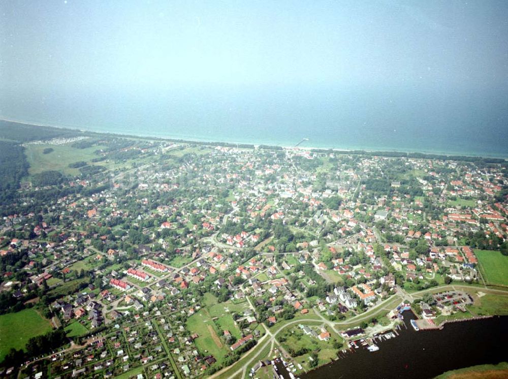 Graal Müritz aus der Vogelperspektive: Wohnsiedlung der HAWO GmbH im Seeheilbad Graal-Müritz in Mecklenburg - Vorpommern.