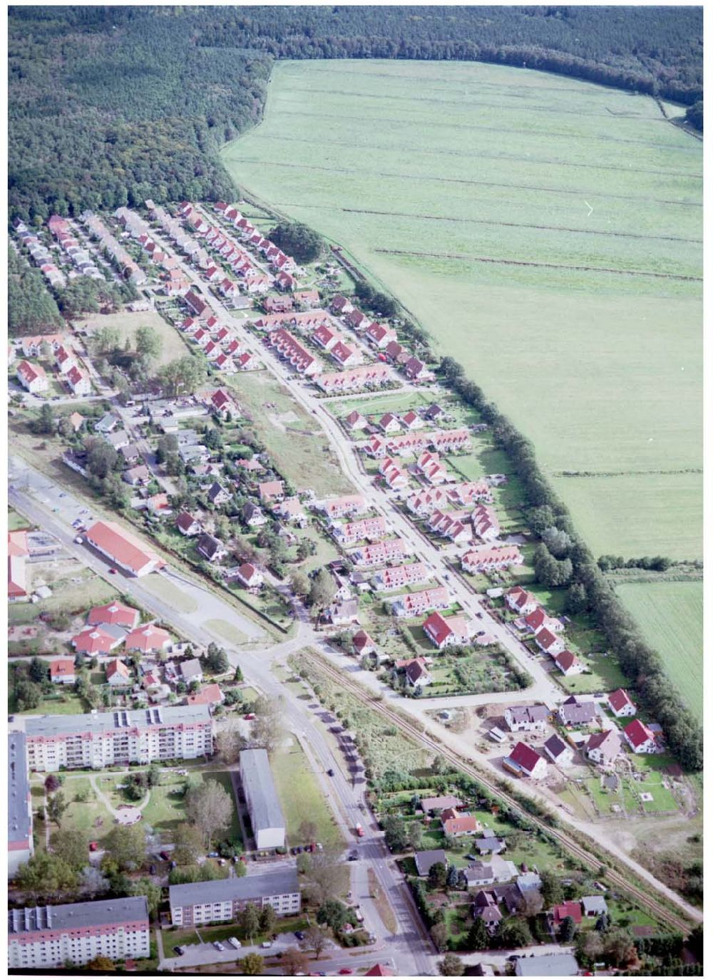 Luftaufnahme Graal-Müritz / Mecklenburg Vorpommern - Wohnsiedlung der HAWO KG in Graal - Müritz Mecklenburg Vorpommern / 27.09.02