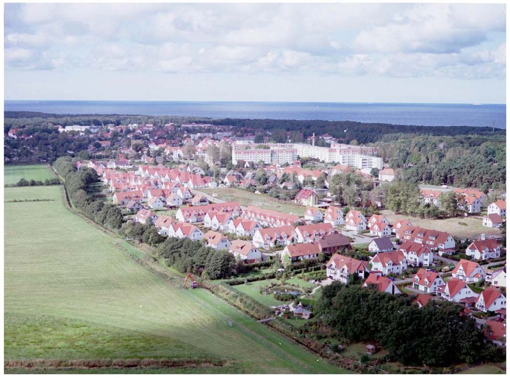 Graal-Müritz / Mecklenburg Vorpommern von oben - Wohnsiedlung der HAWO KG in Graal - Müritz Mecklenburg Vorpommern / 27.09.02