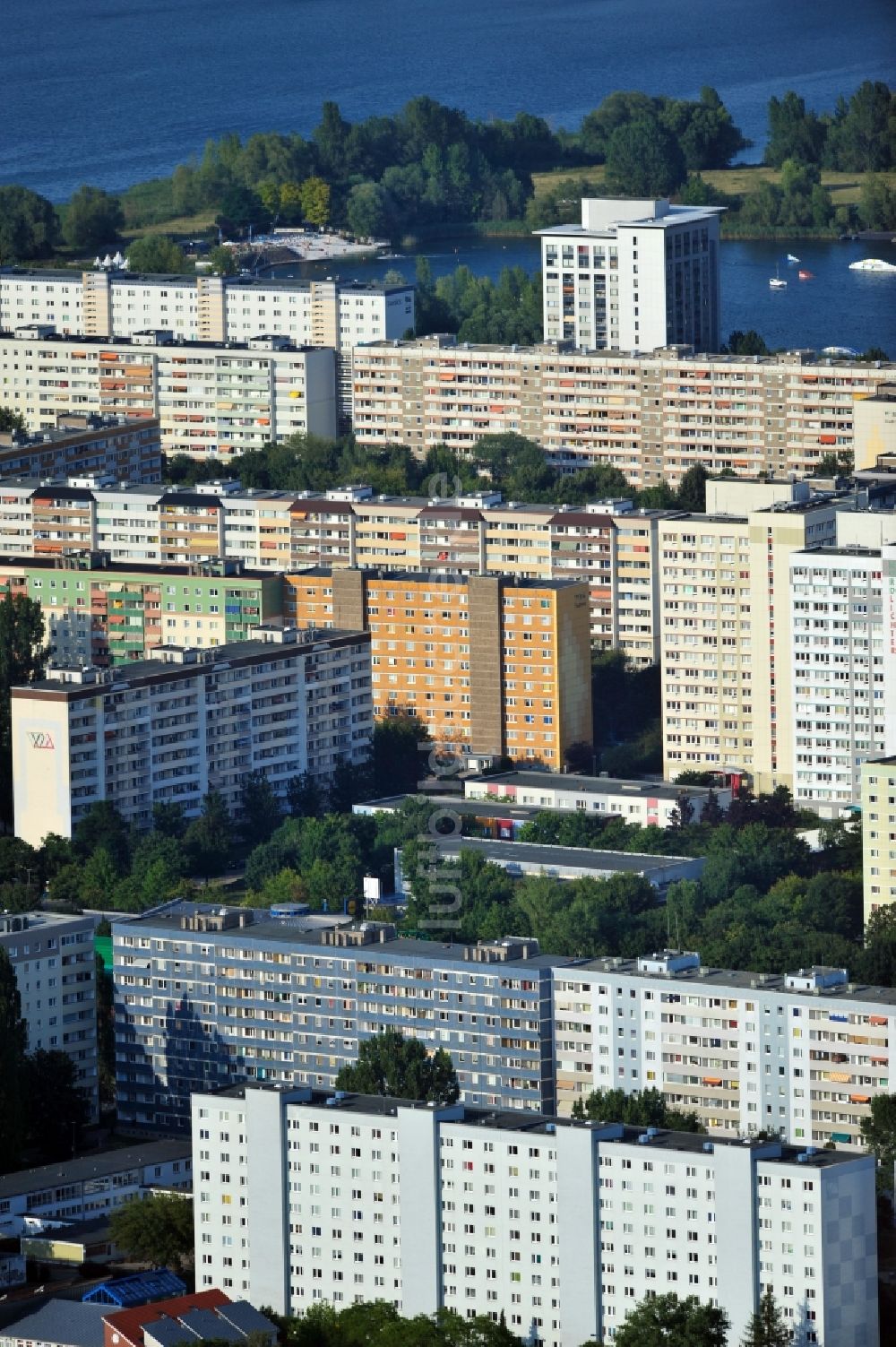 Magdeburg aus der Vogelperspektive: Wohnsiedlung in Magdeburg im Bundesland Sachsen