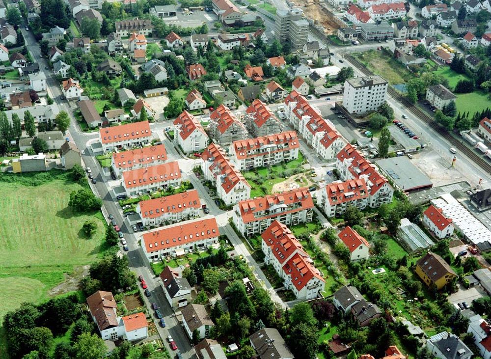 Luftbild Oberursel / Hessen - Wohnsiedlung der MÜBAU AG an der Lahnstraße in Oberursel (Nähe U-Bahnhof Lahnstraße).