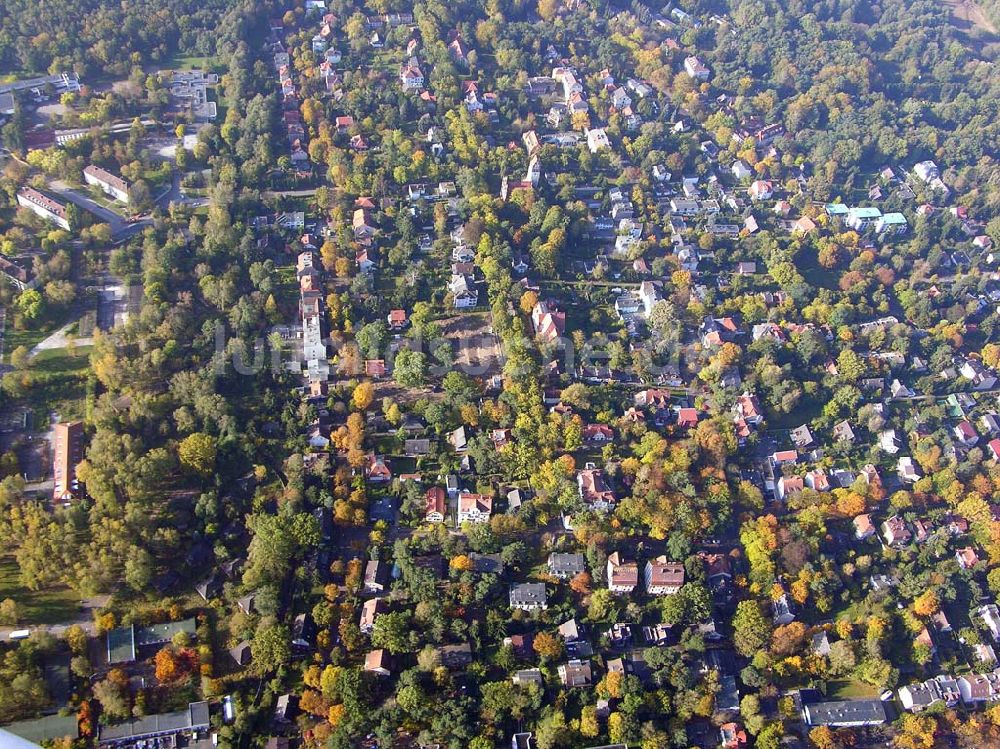 Berlin-Wittenau von oben - Wohnsiedlung-Neubau der PREMIER-Deutschland GmbH Berlin-Wittenau