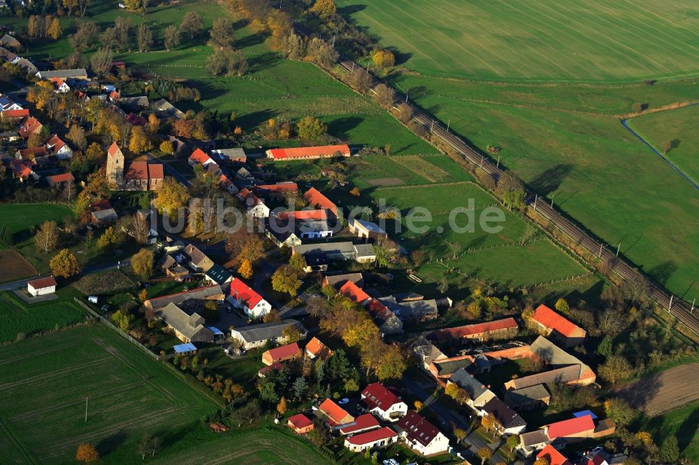 Luftaufnahme Löwenberger Land Gutengermendorf - Wohnsiedlung im Ortsteil Gutengermendorf in Löwenberger Land im Bundesland Brandenburg