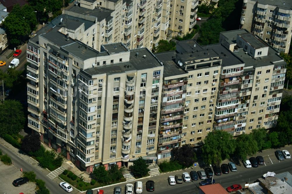 Luftbild Bukarest - Wohnsiedlung mit Plattenbau- Wohnhochhäusern in der Hauptstadt Bukarest in Rumänien