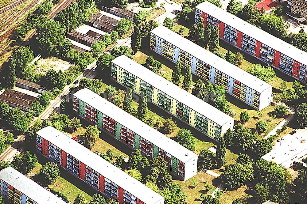 Luftaufnahme Berlin - Lichtenberg - Wohnsiedlung der PRIMA Wohnbauten Privatisierungsmanagement GmbH Rosenfelder Ring 65-123,