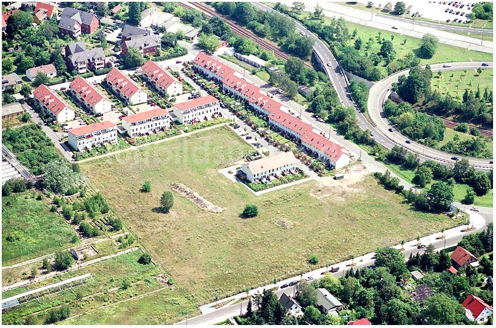 Berlin Altglienicke aus der Vogelperspektive: Wohnsiedlungs- und Baugelände der DEGEWO an der Kleetausiedlung in Altglienicke (zu Treptow-Köpenick) an der Kleeblatt-/Ewaldstraße