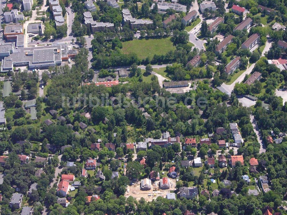 Berlin aus der Vogelperspektive: Wohnsiedlungsnbau Berlin-Reinickendorf