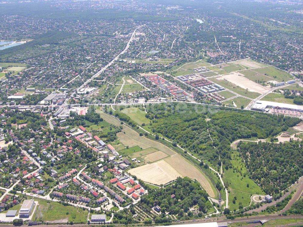 Berlin von oben - Wohnsiedlungsneubau Berlin-Kaulsdorf