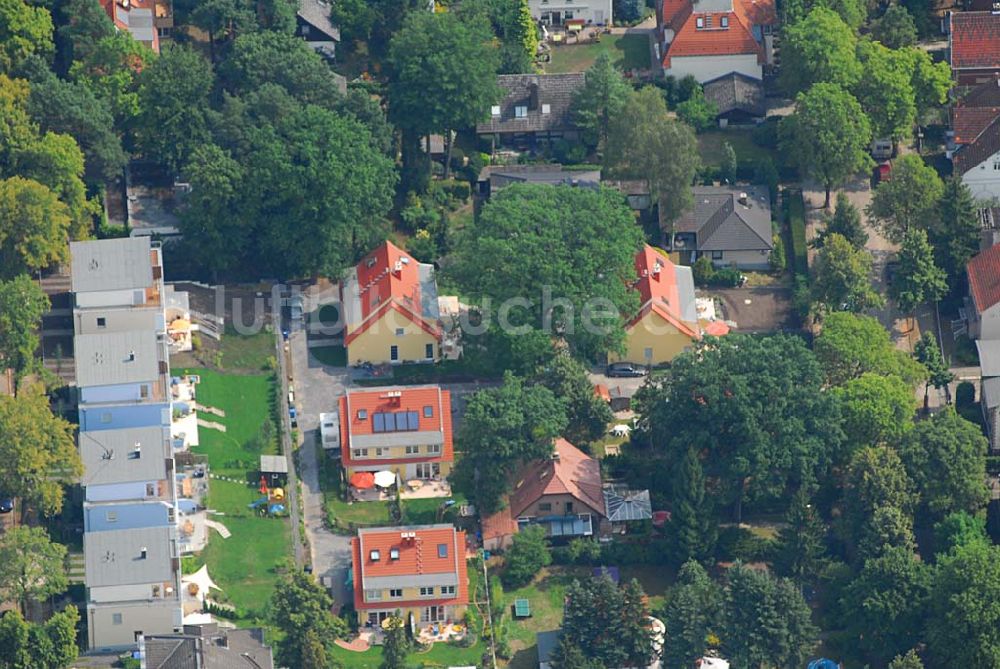 Berlin von oben - Wohnsiedlungsneubau der PREMIER-Deutschland GmbH, an der Bondickenstr./Nimrodstr. in Berlin-Reinickendorf