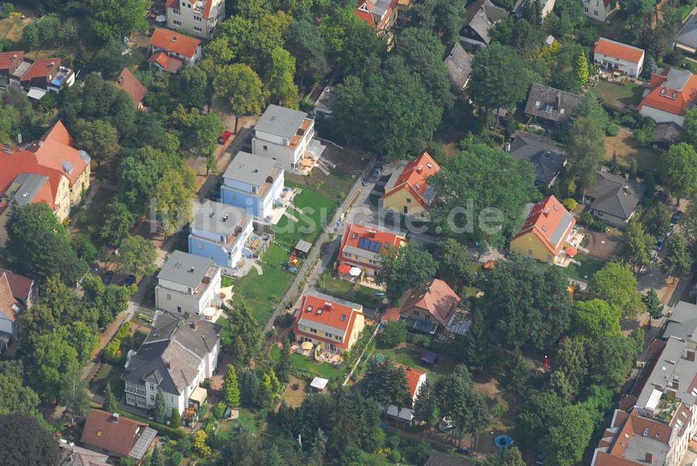 Luftbild Berlin - Wohnsiedlungsneubau der PREMIER-Deutschland GmbH, an der Bondickenstr./Nimrodstr. in Berlin-Reinickendorf