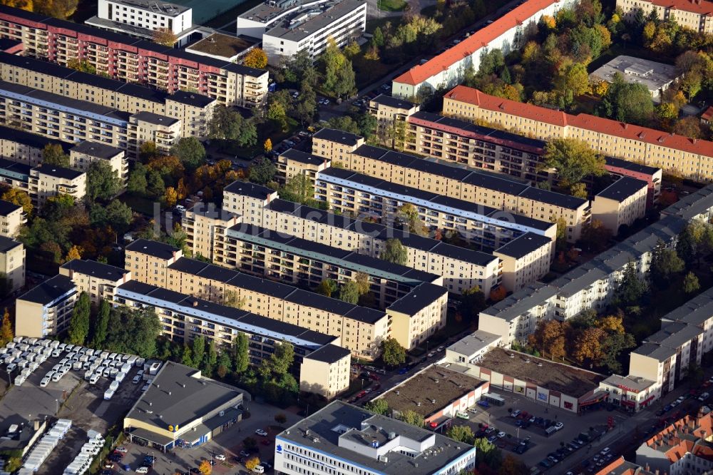 Berlin aus der Vogelperspektive: Wohnstadt Carl Legien an der Erich-Weinert-Straße in Berlin - Prenzlauer Berg