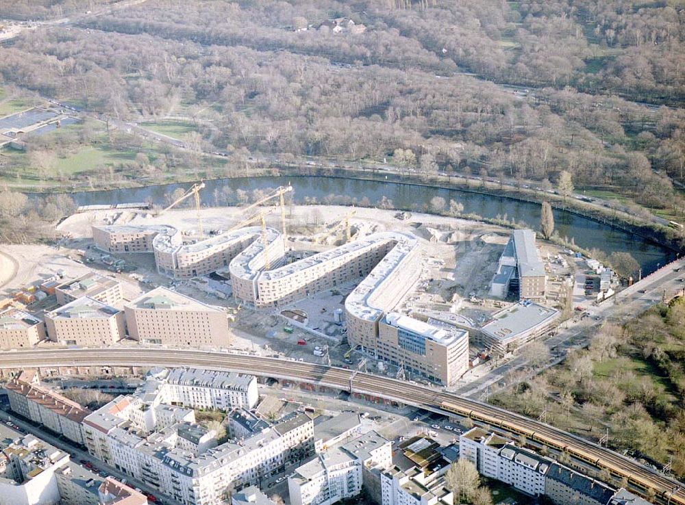 Berlin - Moabit von oben - Wohnungsbau am Moabiter Werder