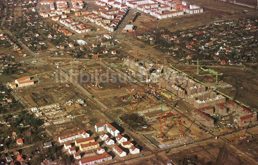 Luftaufnahme Berlin - Wohnungsbau im Wohngebiet Karow - Nord