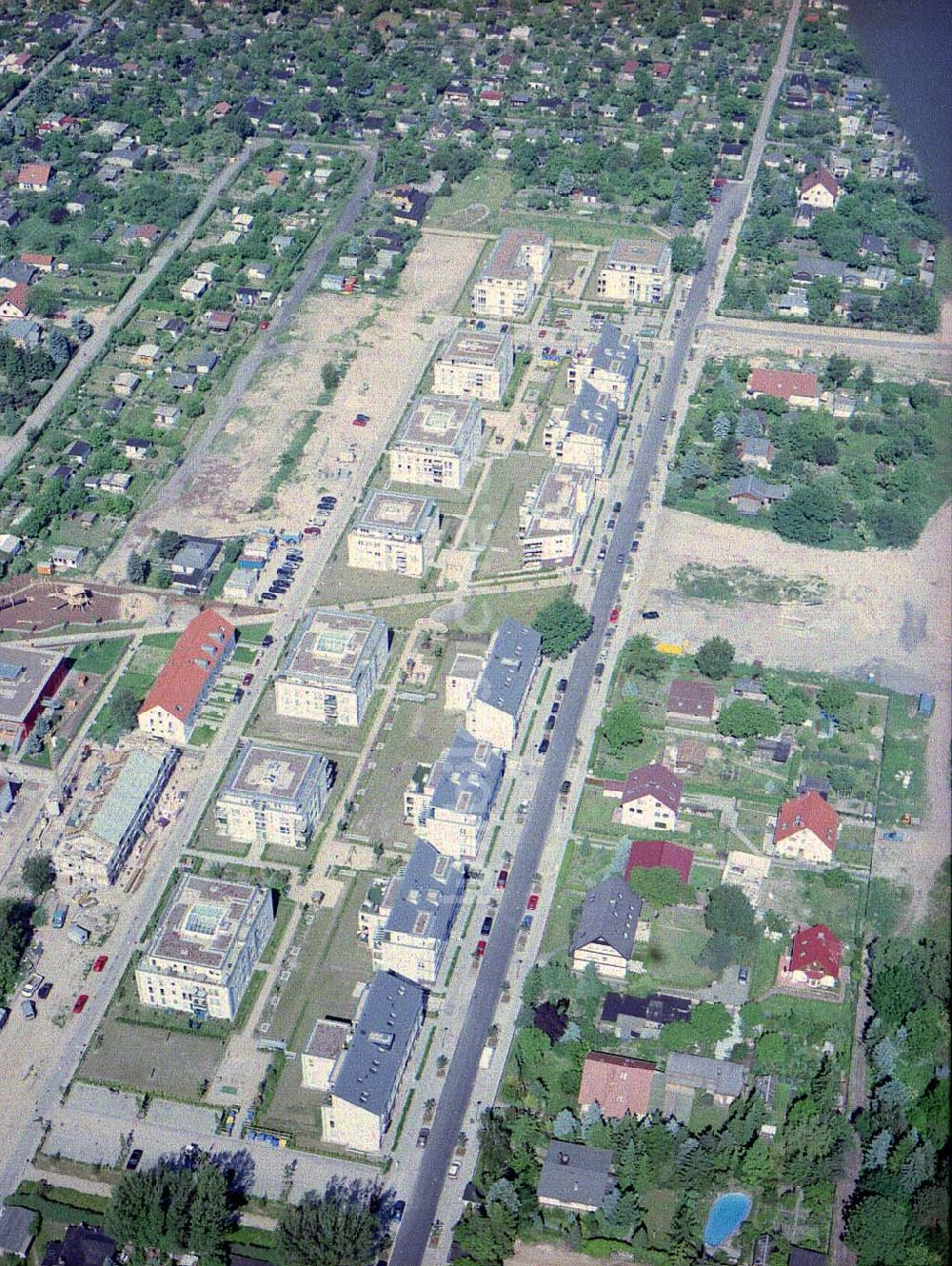 Luftbild Berlin - Buchholz - Wohnungsneubau an der Blankenfelder Straße in Berlin-Buchholz ( Stadtbezirk Berlin-Pankow).