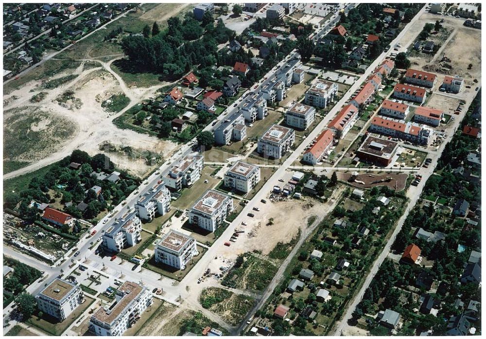 Berlin von oben - Wohnungsneubau an der Blankenfelder Straße in Berlin-Buchholz ( Stadtbezirk Berlin-Pankow).