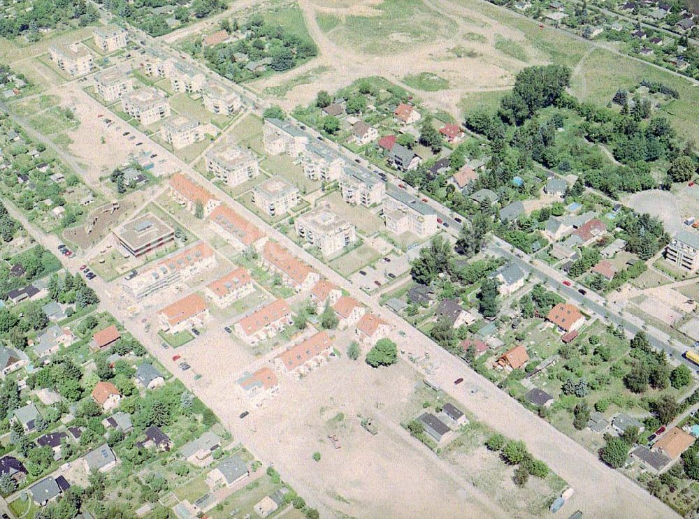 Berlin aus der Vogelperspektive: Wohnungsneubau an der Blankenfelder Straße in Berlin-Buchholz ( Stadtbezirk Berlin-Pankow).