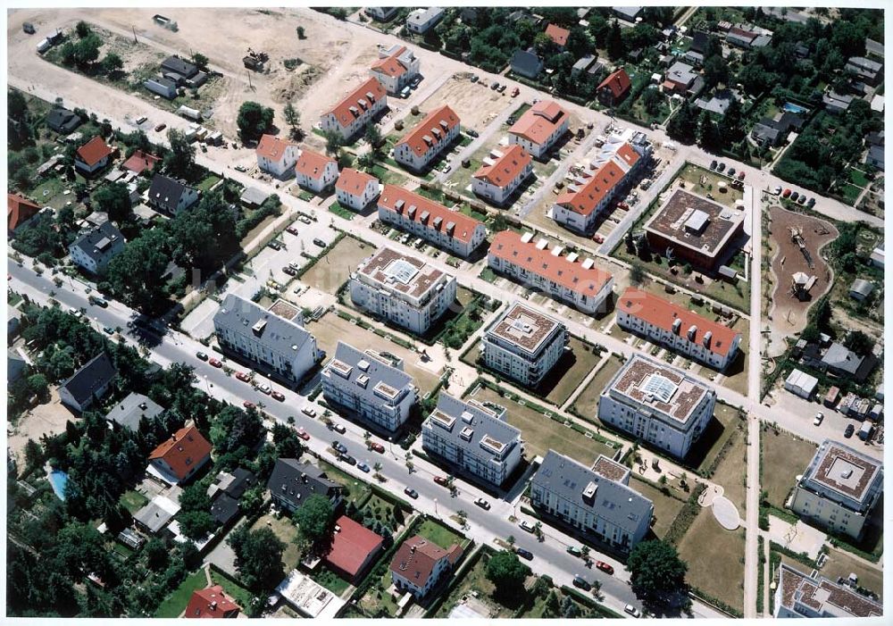 Berlin von oben - Wohnungsneubau an der Blankenfelder Straße in Berlin-Buchholz ( Stadtbezirk Berlin-Pankow).