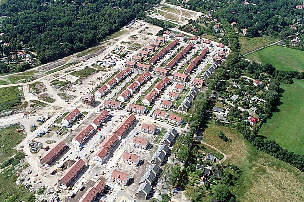 Falkensee aus der Vogelperspektive: Wohnungsneubau der DEGEWO in Falkensee / Parkstadt Falkensee 11.09.1996