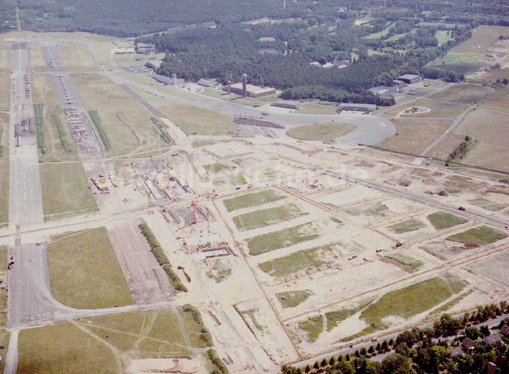 Berlin - Gatow von oben - Wohnungsneubau auf dem ...