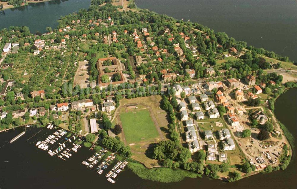 Potsdam / Glienicker Horn aus der Vogelperspektive: Wohnungsneubau am Glienicker Horn