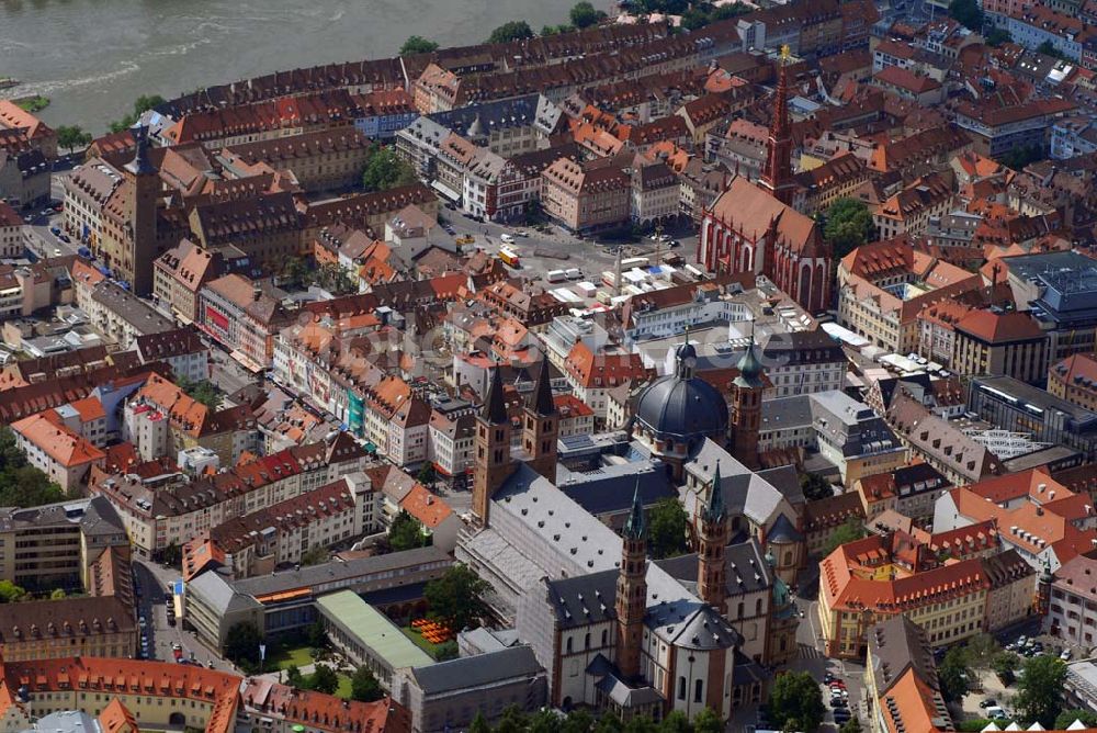 Luftbild Würzburg - Würzburger Altstadt und ukrainische Pfarrei St. Nikolaus.