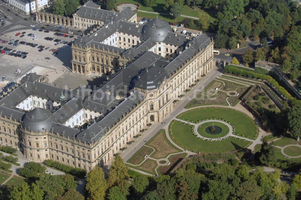 Würzburg von oben - Würzburger Residenz in Bayern