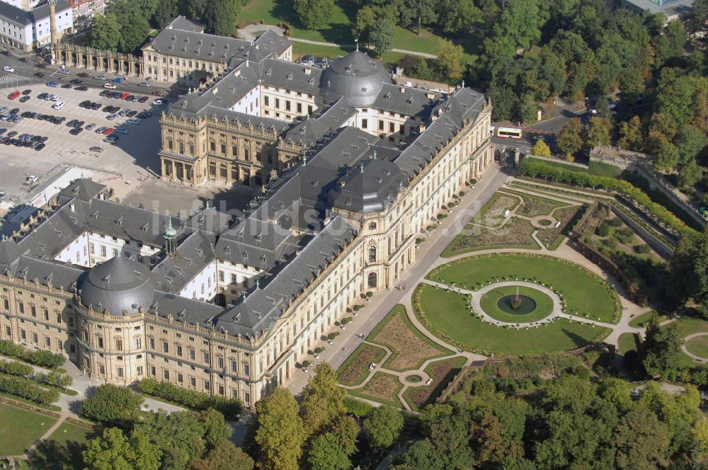 Würzburg aus der Vogelperspektive: Würzburger Residenz in Bayern