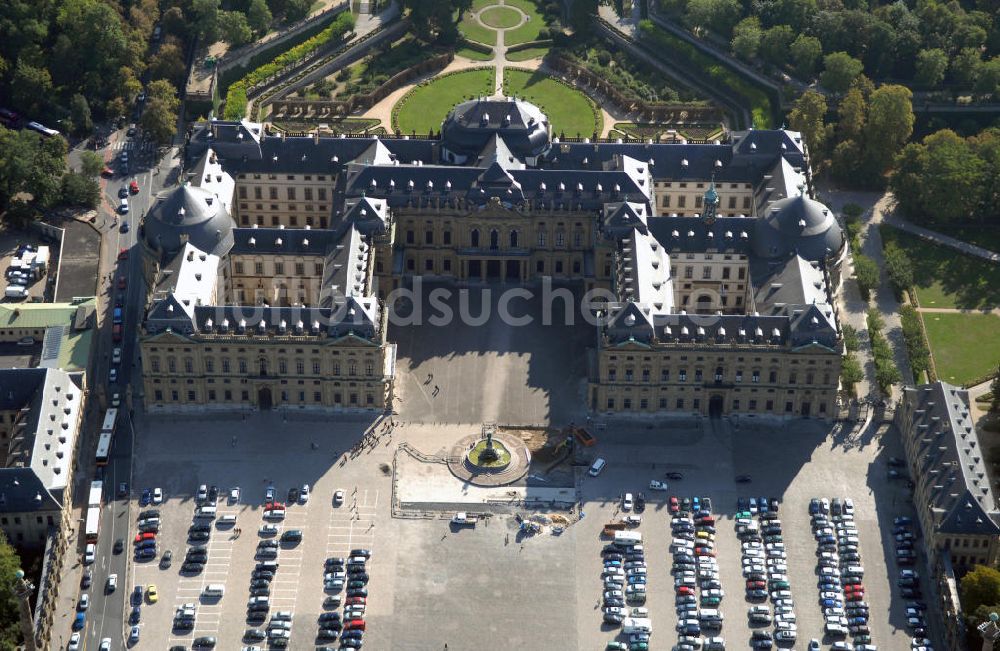 Würzburg aus der Vogelperspektive: Würzburger Residenz in Bayern