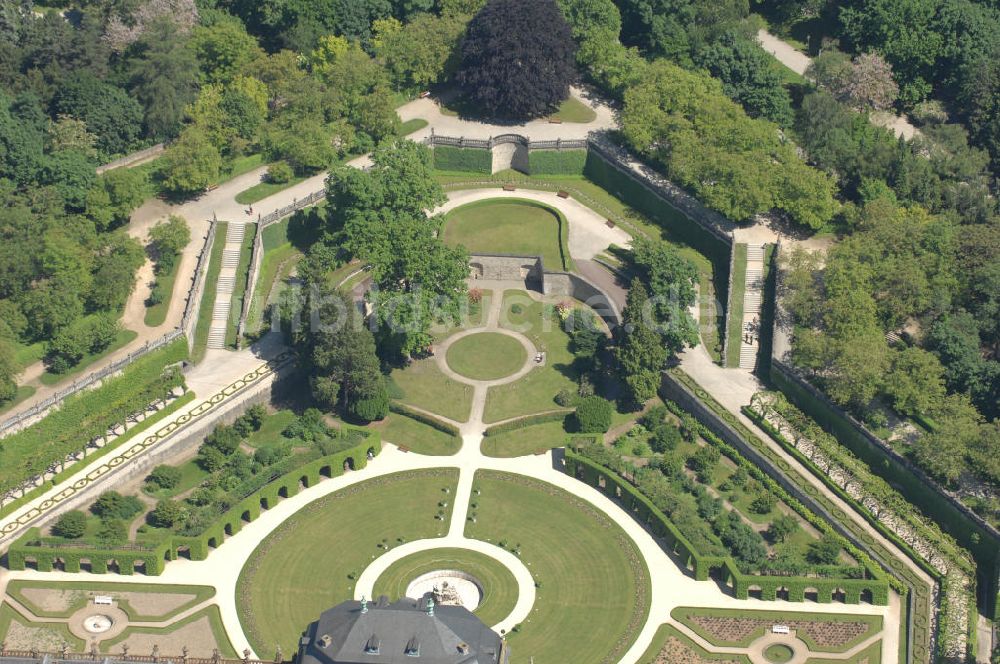 Luftbild Würzburg - Würzburger Residenz , einem barocken Residenzbau am Rande der Innenstadt von Würzburg