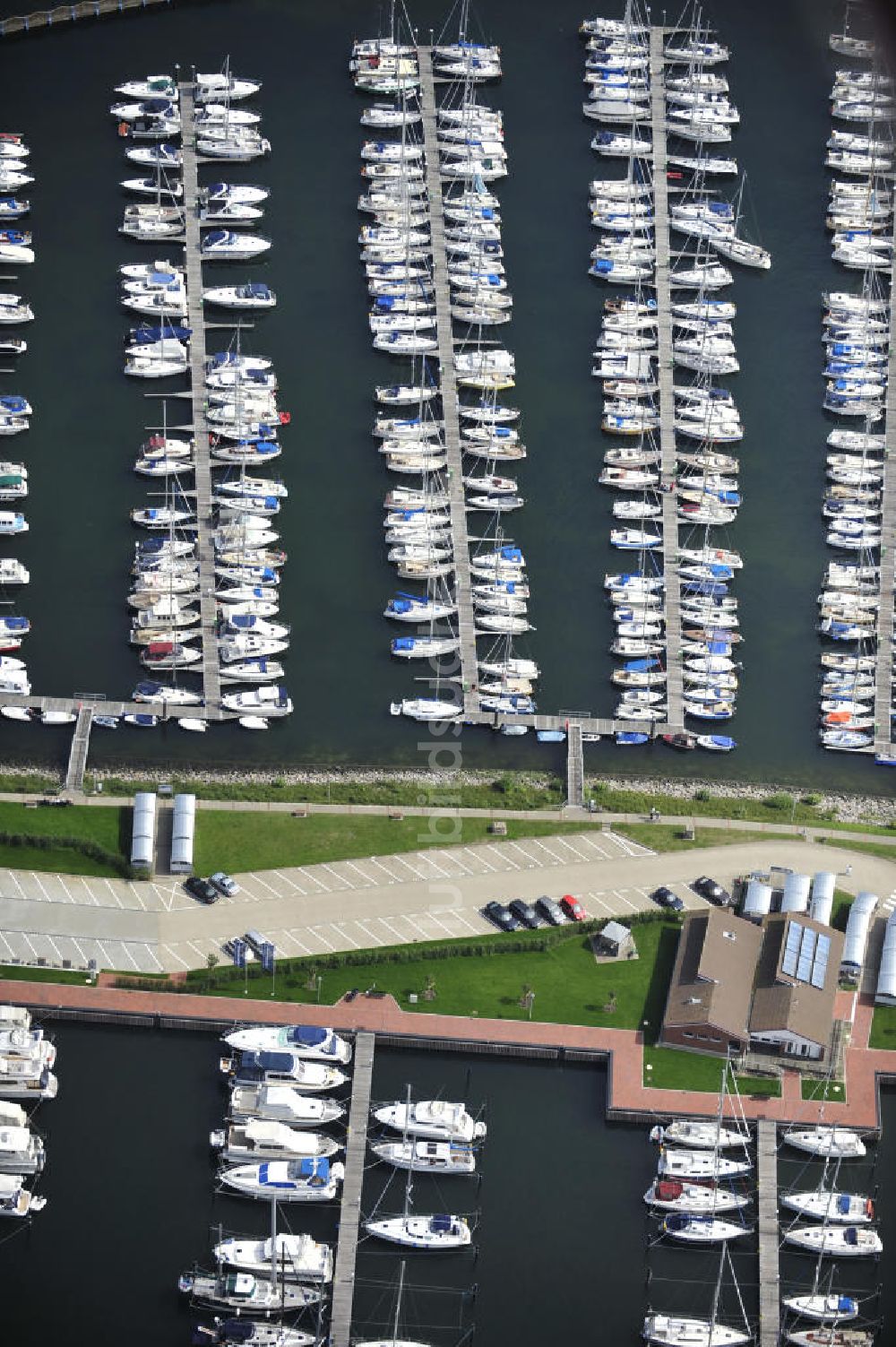 Neustadt in Holstein von oben - Yachthafen in Neustadt an der Ostsee