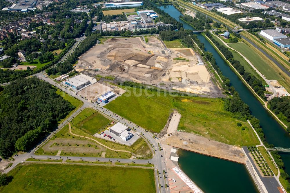 Gelsenkirchen von oben - Yachthafen mit Sportboot- Anlegestellen und Bootsliegeplätzen am Uferbereich des Rhein-Herne-Kanal in Gelsenkirchen im Bundesland Nordrhein-Westfalen