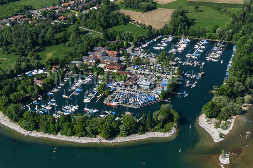 Langenargen von oben - Yachthafen am Uferbereich des Bodensee BMK Yachthafen Langenargen in Langenargen im Bundesland Baden-Württemberg, Deutschland