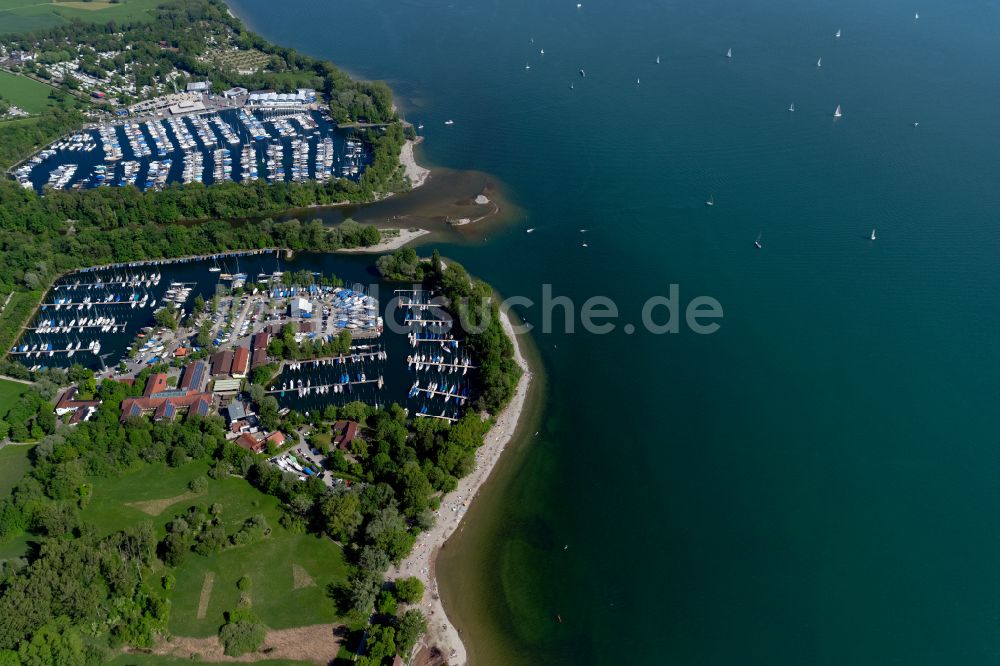 Langenargen von oben - Yachthafen am Uferbereich des Bodensee BMK Yachthafen Langenargen in Langenargen im Bundesland Baden-Württemberg, Deutschland