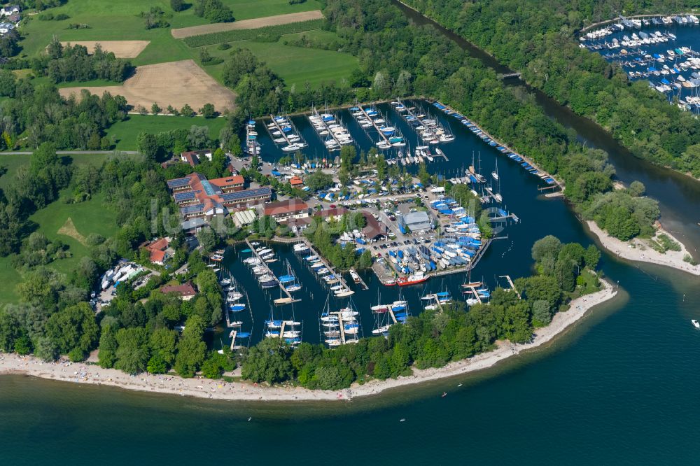 Langenargen aus der Vogelperspektive: Yachthafen am Uferbereich des Bodensee BMK Yachthafen Langenargen in Langenargen im Bundesland Baden-Württemberg, Deutschland