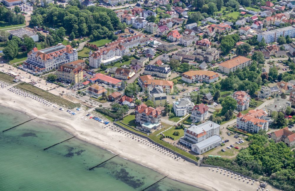 Ostseebad Kühlungsborn von oben - Yachthafen am Uferbereich der Ostsee in Ostseebad Kühlungsborn im Bundesland Mecklenburg-Vorpommern, Deutschland