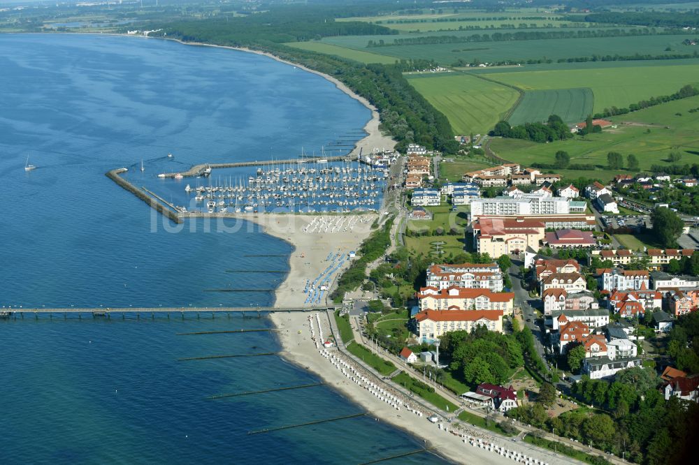 Luftbild Ostseebad Kühlungsborn - Yachthafen am Uferbereich der Ostsee in Ostseebad Kühlungsborn im Bundesland Mecklenburg-Vorpommern, Deutschland