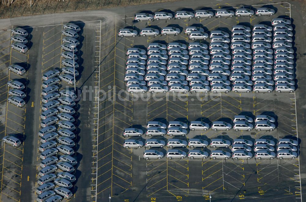 Luftaufnahme Bochum - Zafira - Neuwagen- Abstellflächen am Opel-Werk in Bochum