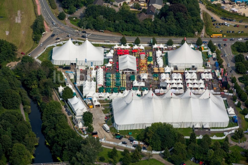 Bochum von oben - Zeltfestival Ruhr 2015 am Kemnader Stausee in Bochum im Bundesland Nordrhein-Westfalen