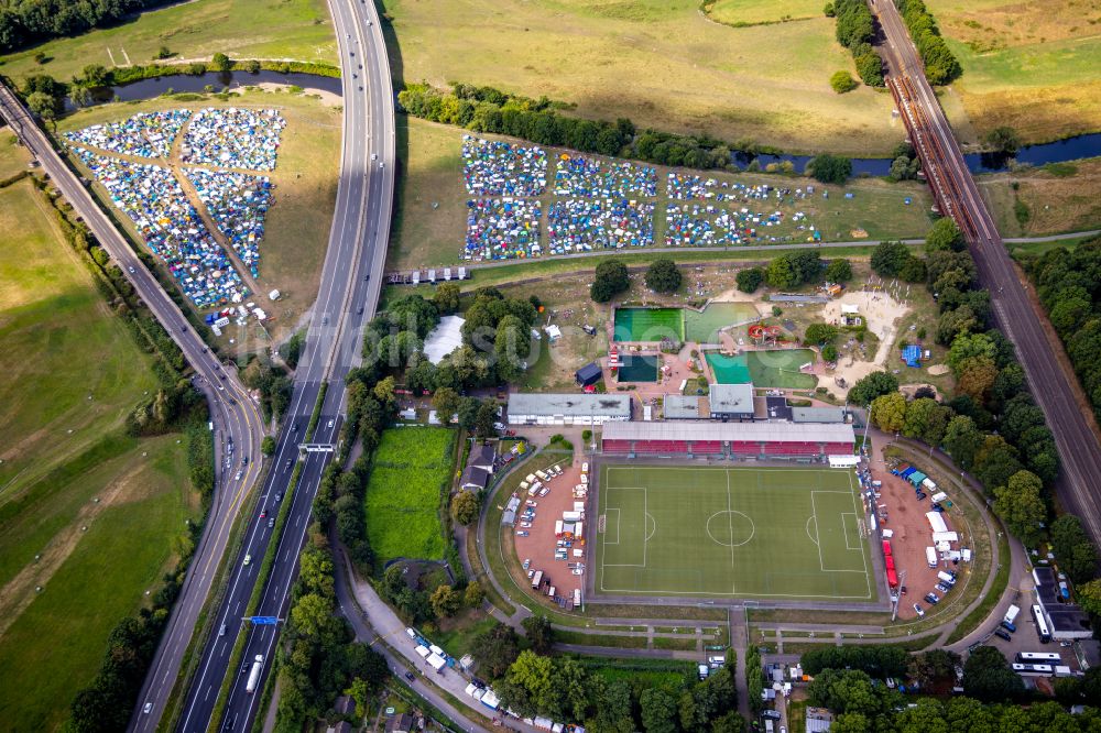 Mülheim an der Ruhr aus der Vogelperspektive: Zeltlager beim Ruhr Reggae Summer in Mülheim an der Ruhr im Bundesland Nordrhein-Westfalen, Deutschland