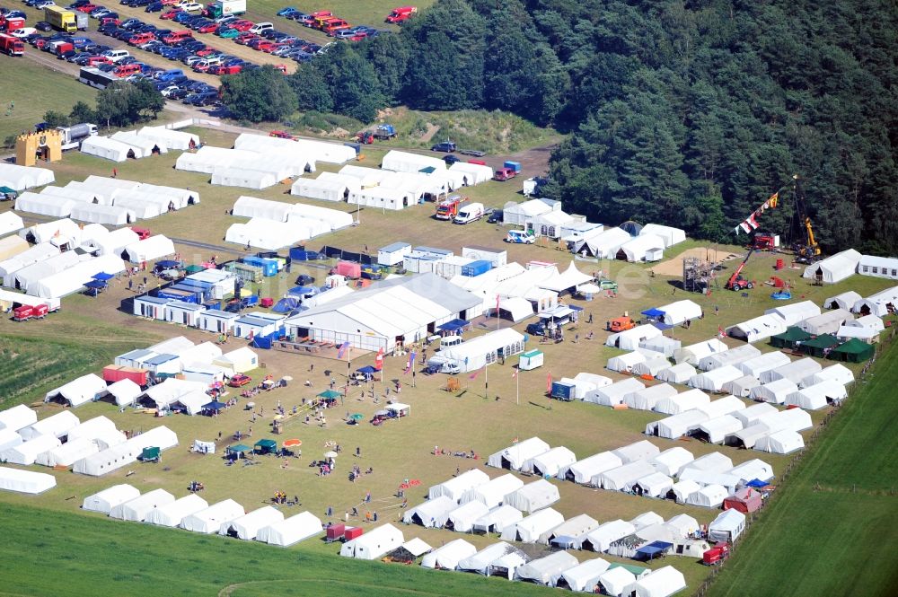 Luftaufnahme Garlstorf - Zeltlager des Jugendfeuerwehr-Camps des Landkreises Harburg